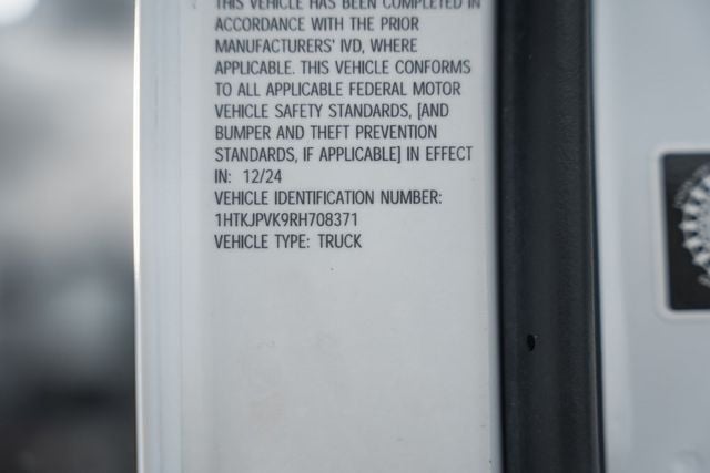 2024 Chevrolet SILVERADO 5500HD 5500HD CREW 4X4 * DURAMAX * 12' LANDSCAPE DUMP W/ CHIP TOP  - 22789652 - 35