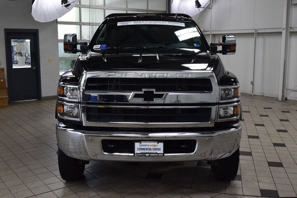 2024 Chevrolet Silverado 5500HD 5500HD REG CAB 4X4 LT * DURAMAX * 11' FLATBED * LOCAL TRADE - 23028584 - 1