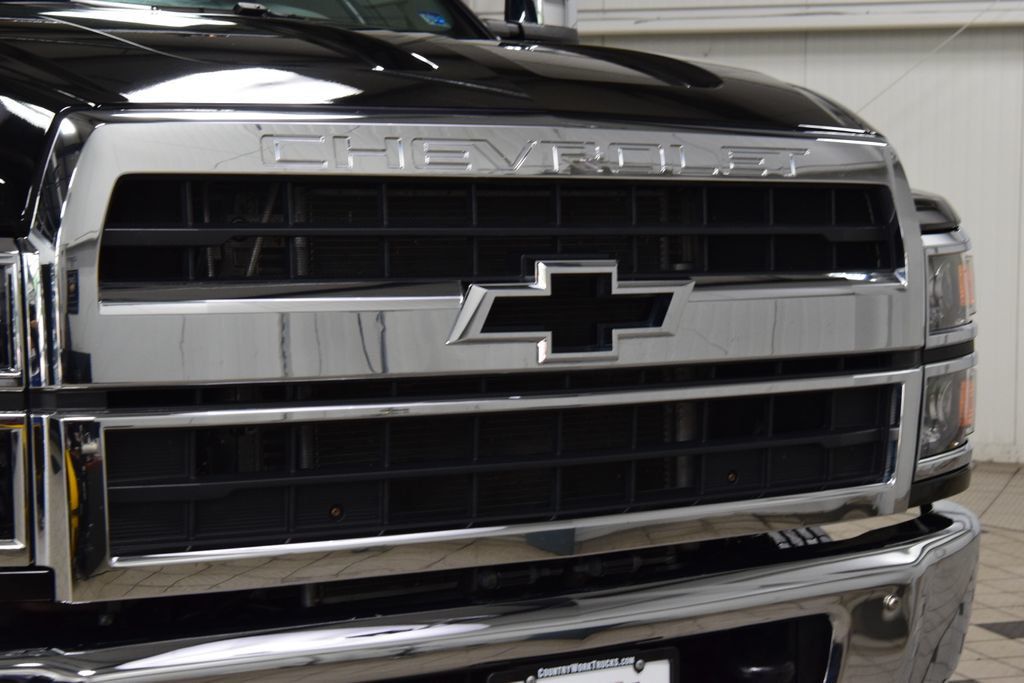 2024 Chevrolet Silverado 5500HD 5500HD REG CAB 4X4 LT * DURAMAX * 11' FLATBED * LOCAL TRADE - 23028584 - 4