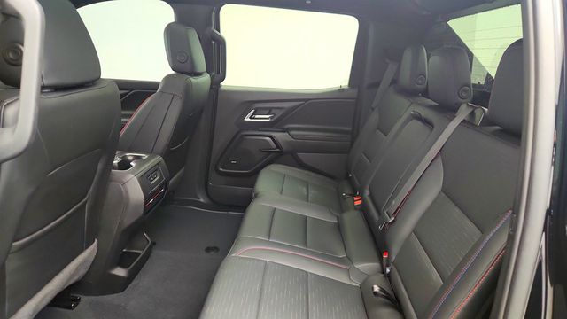 2024 Chevrolet Silverado EV e4WD Crew Cab Work Truck - 22990339 - 21