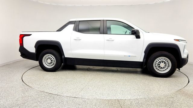 2024 Chevrolet Silverado EV e4WD Crew Cab Work Truck w/ 1FL Fleet Pkg & Spray-On Bedliner - 23019768 - 3