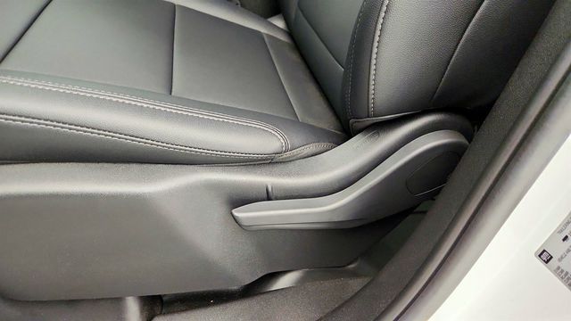 2024 Chevrolet Silverado EV e4WD Crew Cab Work Truck w/ 1FL Fleet Pkg & Spray-On Bedliner - 23019770 - 10