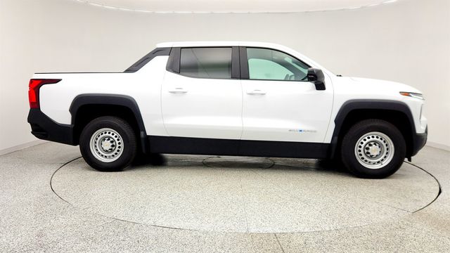 2024 Chevrolet Silverado EV e4WD Crew Cab Work Truck w/ 1FL Fleet Pkg & Spray-On Bedliner - 23019770 - 3
