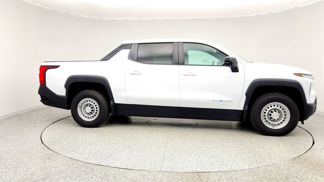 2024 Chevrolet Silverado EV e4WD Crew Cab Work Truck w/ 1FL Fleet Pkg & Spray-On Bedliner - 23021619 - 3