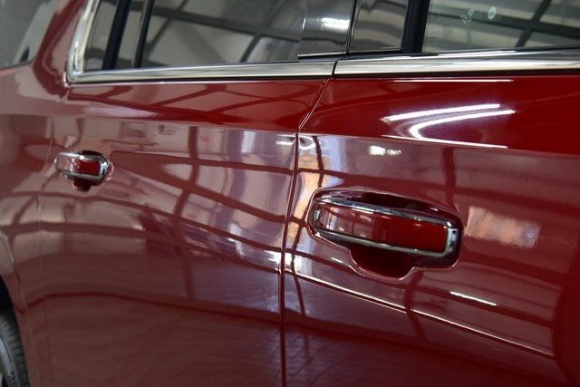 2024 Chevrolet Suburban 4WD 4dr High Country - 22941782 - 17