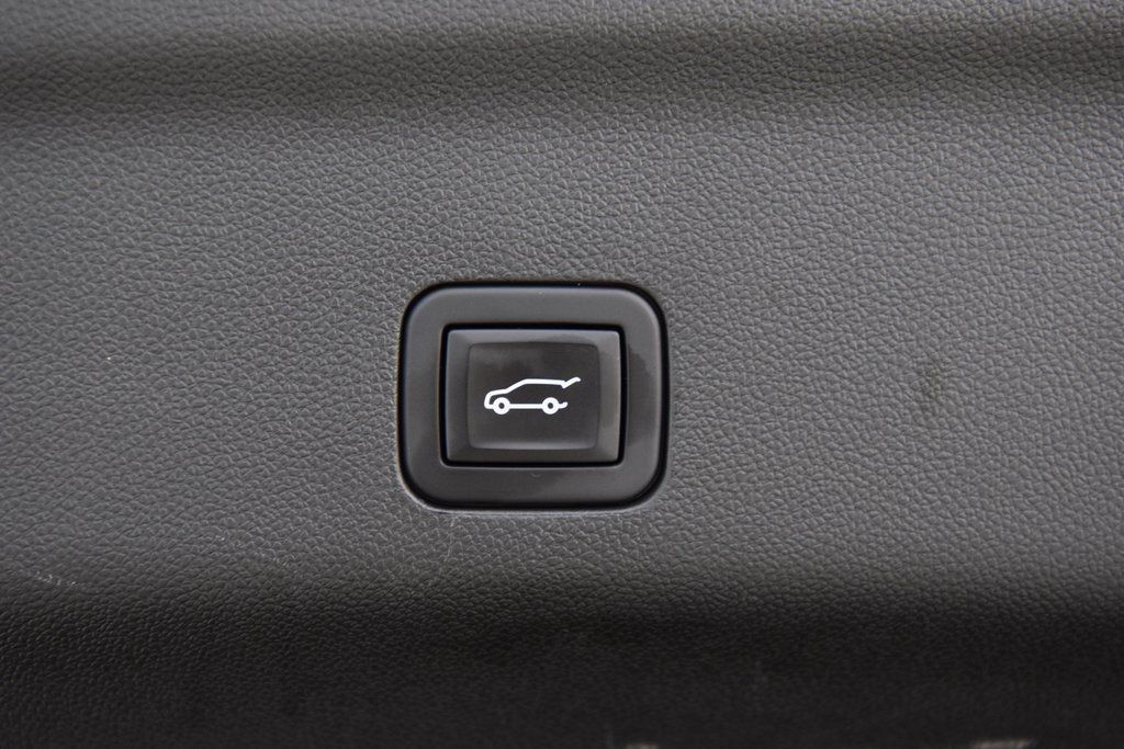 2024 Chevrolet Suburban 4WD 4dr High Country - 22979070 - 23