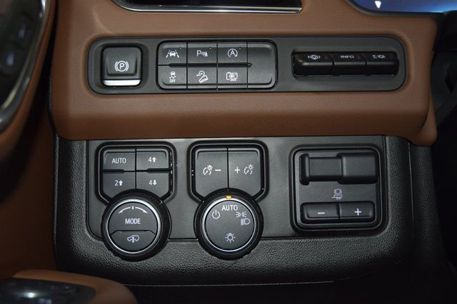 2024 Chevrolet Suburban 4WD 4dr High Country - 22979070 - 34