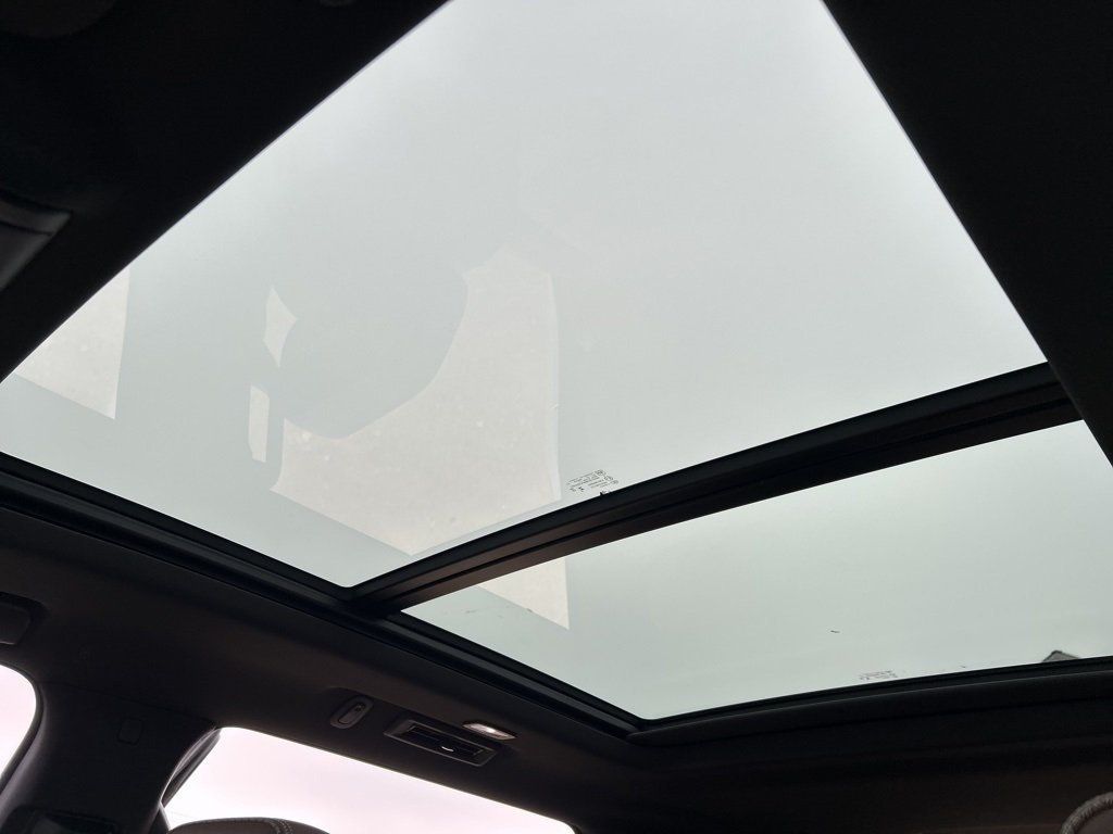 2024 Chevrolet Suburban 4WD 4dr High Country - 22980854 - 18