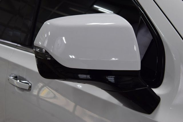 2024 Chevrolet Suburban 4WD 4dr High Country - 22987561 - 16