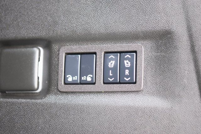 2024 Chevrolet Suburban 4WD 4dr High Country - 22987561 - 22