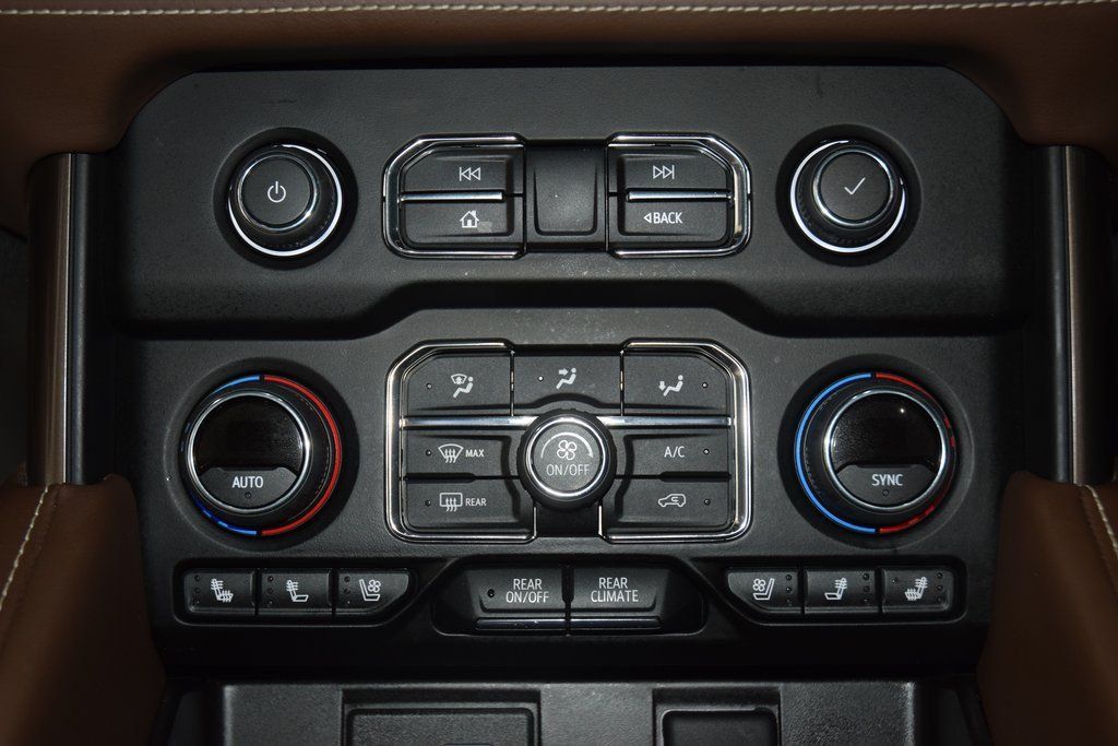 2024 Chevrolet Suburban 4WD 4dr High Country - 22987561 - 31