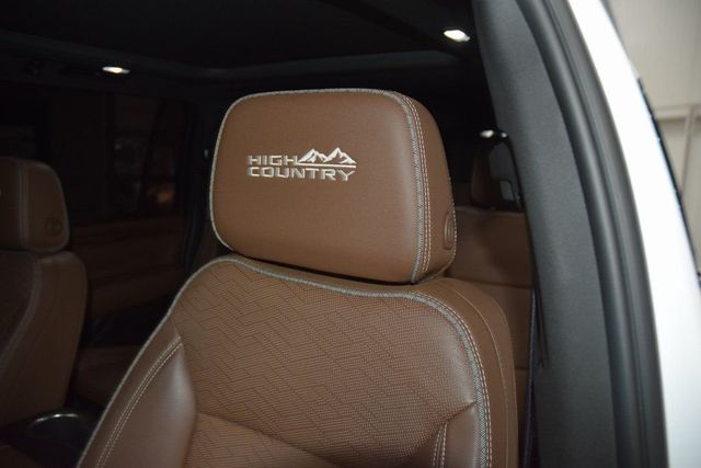 2024 Chevrolet Suburban 4WD 4dr High Country - 22987561 - 39