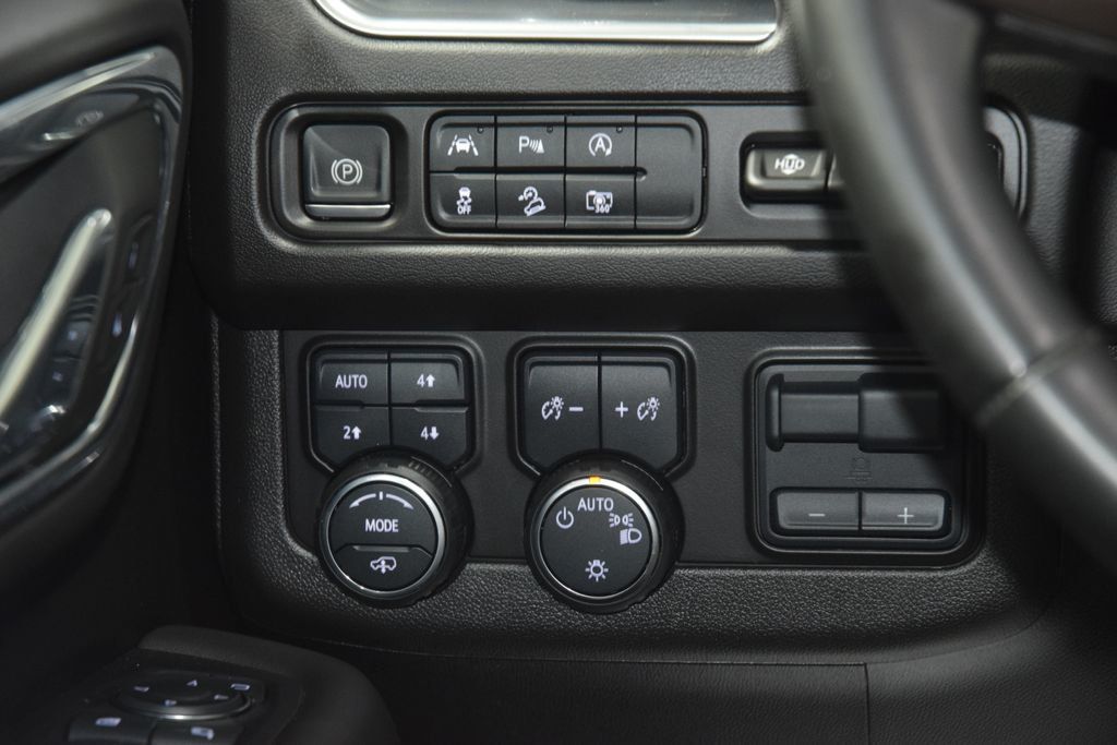 2024 Chevrolet Suburban 4WD 4dr High Country - 22992543 - 33