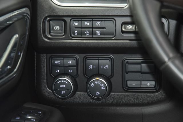 2024 Chevrolet Suburban 4WD 4dr High Country - 22992543 - 33