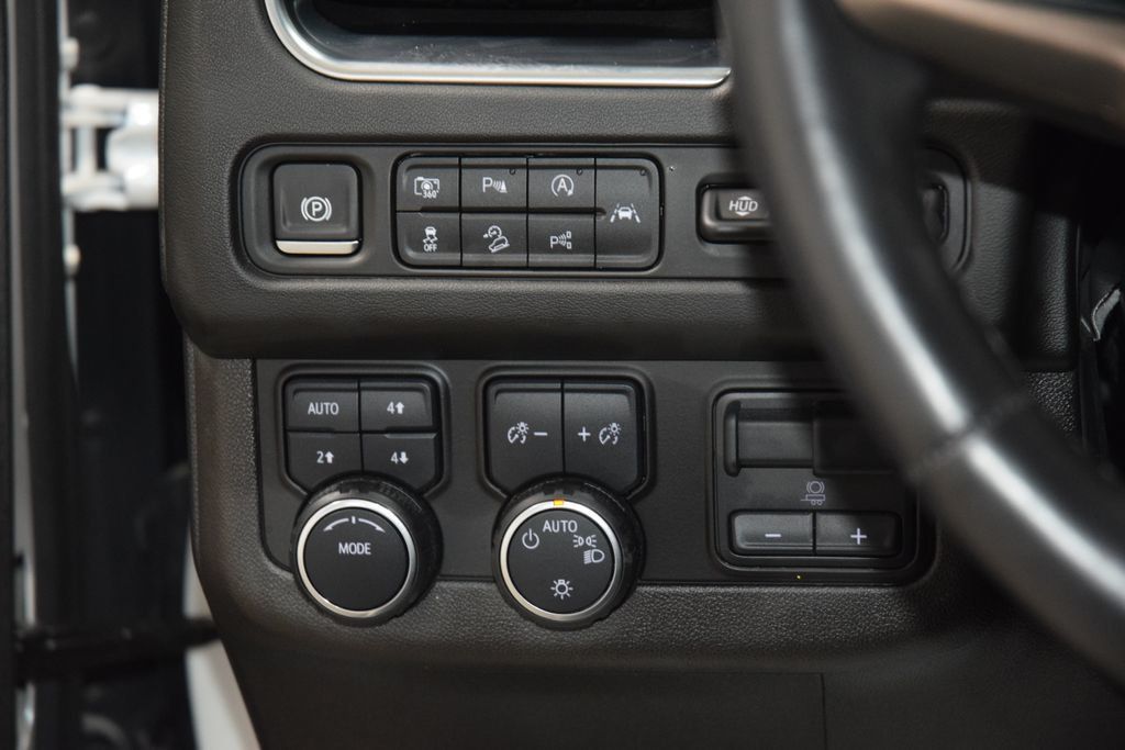 2024 Chevrolet Suburban 4WD 4dr High Country - 22994828 - 33