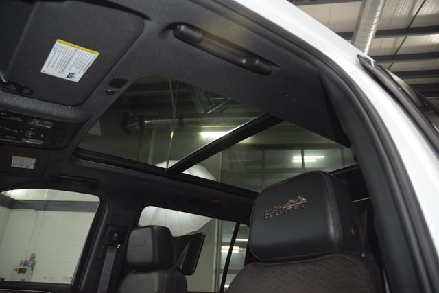 2024 Chevrolet Suburban 4WD 4dr High Country - 22994828 - 50