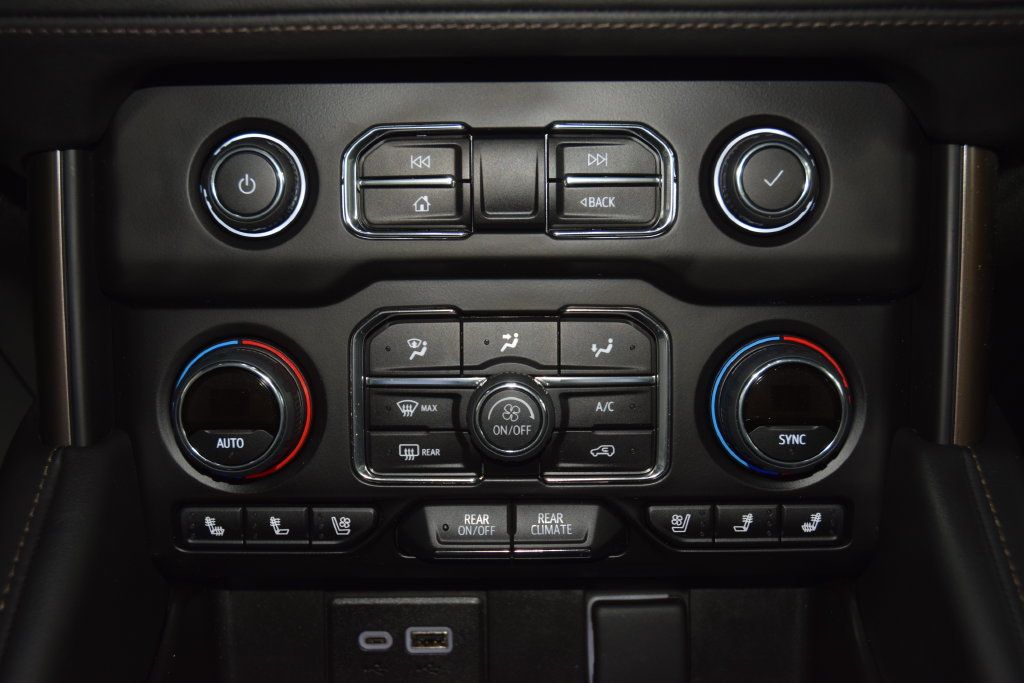 2024 Chevrolet Suburban 4WD 4dr High Country - 23079008 - 32