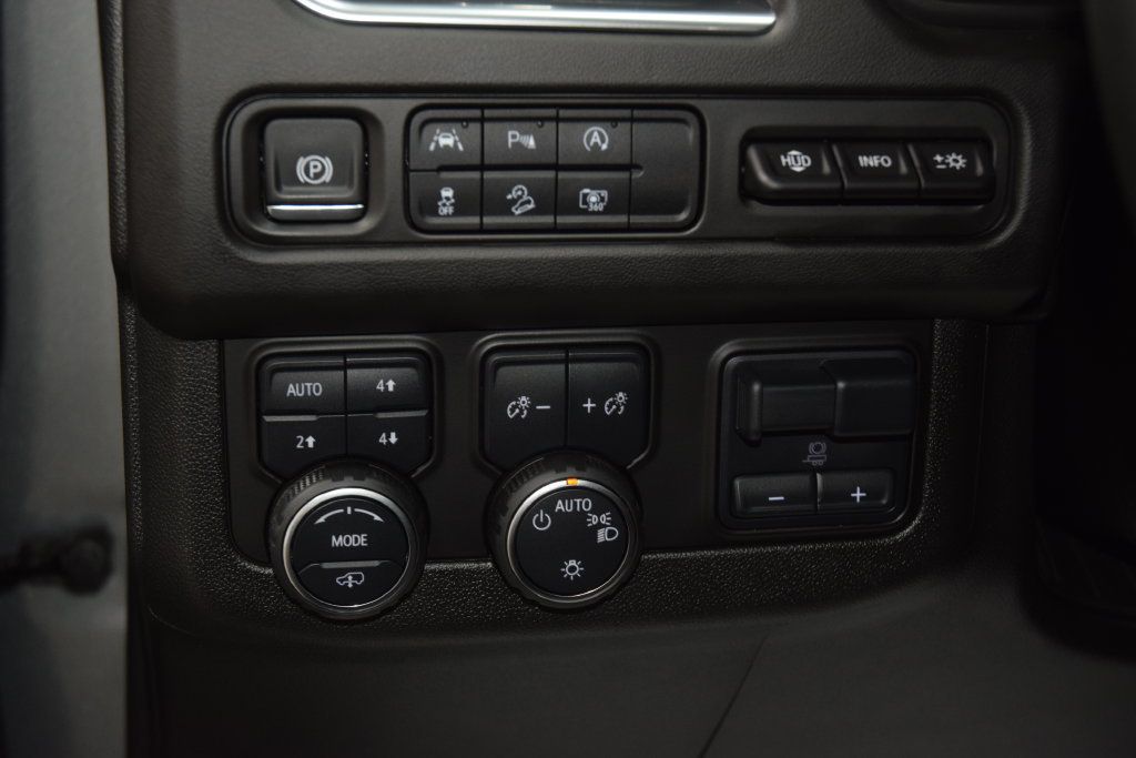 2024 Chevrolet Suburban 4WD 4dr High Country - 23079008 - 34