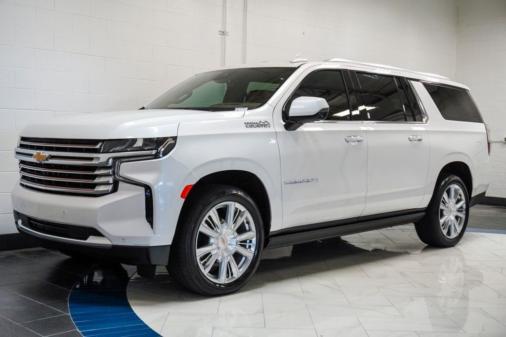 2024 Chevrolet Suburban High Country photo 2