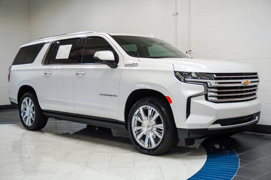 2024 Chevrolet Suburban High Country photo 3