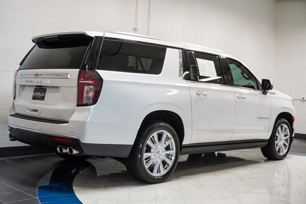 2024 Chevrolet Suburban High Country photo 4