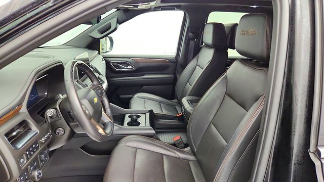 2024 Chevrolet Suburban 4WD 4dr High Country w/ Super Cruise, Max Tow & Rear Media - 23097056 - 9