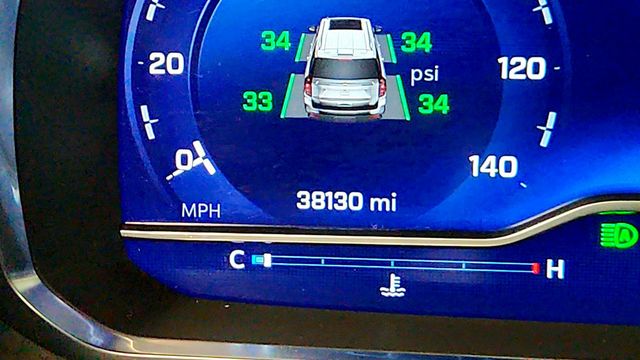 2024 Chevrolet Suburban 4WD 4dr High Country w/ Super Cruise, Max Tow & Rear Media - 23097056 - 14