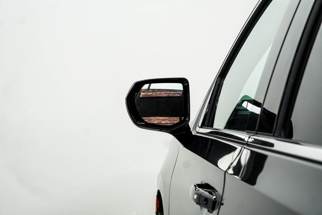 2024 Chevrolet Suburban 4WD 4dr LT - 22978915 - 14