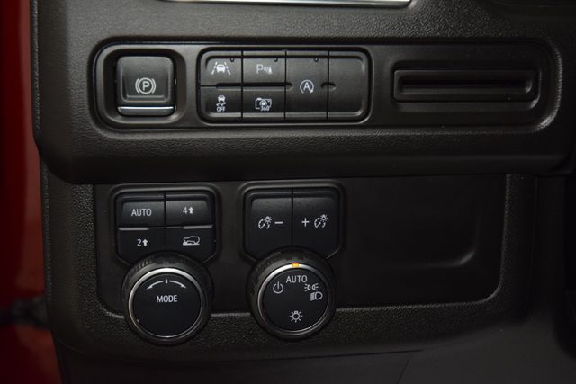 2024 Chevrolet Suburban 4WD 4dr RST - 23082388 - 34