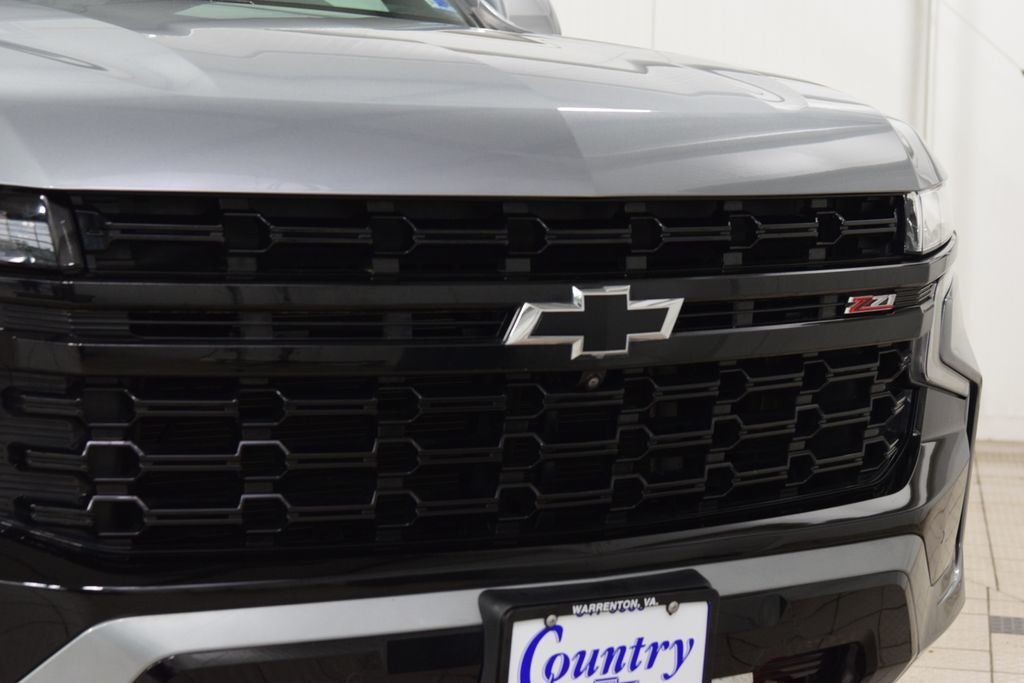 2024 Chevrolet Suburban 4WD 4dr Z71 - 23025123 - 10