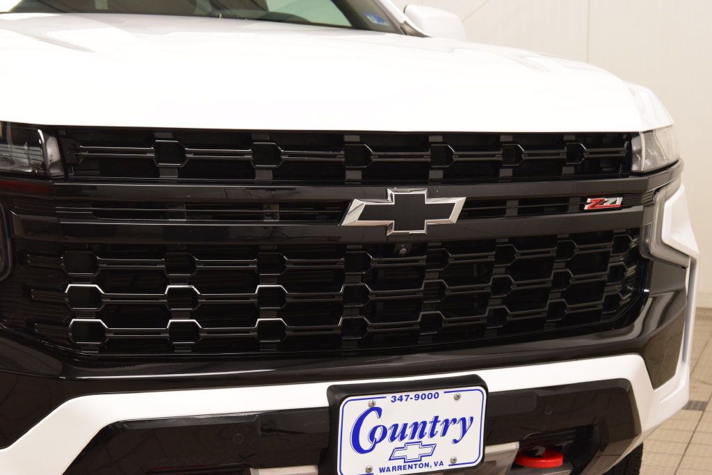 2024 Chevrolet Suburban 4WD 4dr Z71 - 23082404 - 10