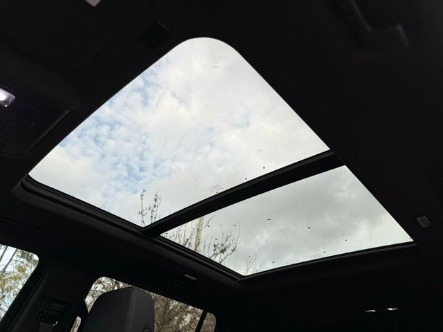 2024 Chevrolet Suburban 4WD 4dr Z71 - 22982787 - 7