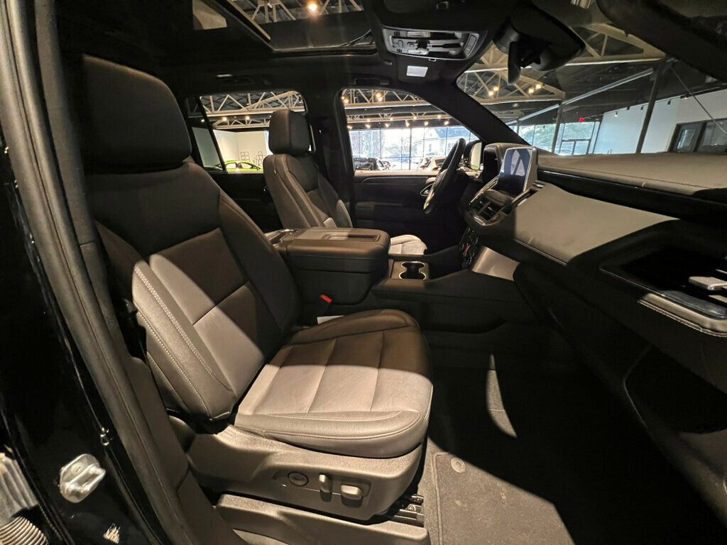 2024 Chevrolet Suburban Z71/4WD/LuxuryPkg/2ndRowCaptains/PanoramicSunroof/NAV - 22984399 - 16