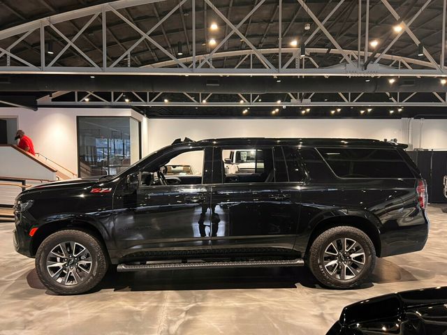 2024 Chevrolet Suburban Z71/4WD/LuxuryPkg/2ndRowCaptains/PanoramicSunroof/NAV - 22984399 - 1