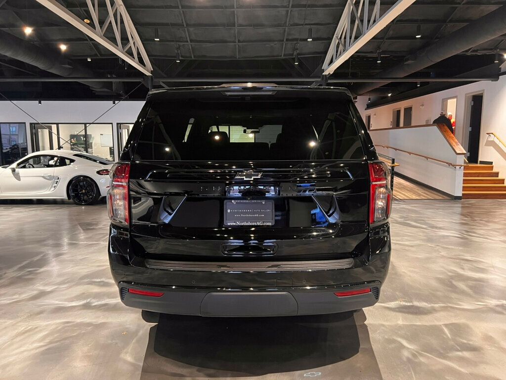 2024 Chevrolet Suburban Z71/4WD/LuxuryPkg/2ndRowCaptains/PanoramicSunroof/NAV - 22984399 - 3