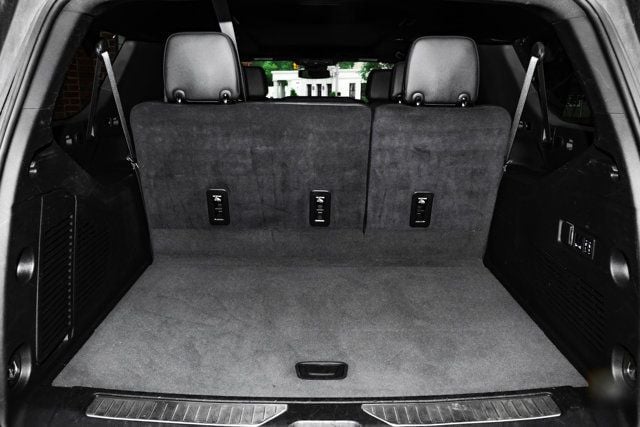 2024 Chevrolet Suburban Z71/LuxuryPkg/4WD/PanoramicSurnoof/DriversAlertPkg/NAV - 23047657 - 13