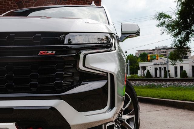 2024 Chevrolet Suburban Z71/LuxuryPkg/4WD/PanoramicSurnoof/DriversAlertPkg/NAV - 23047657 - 15