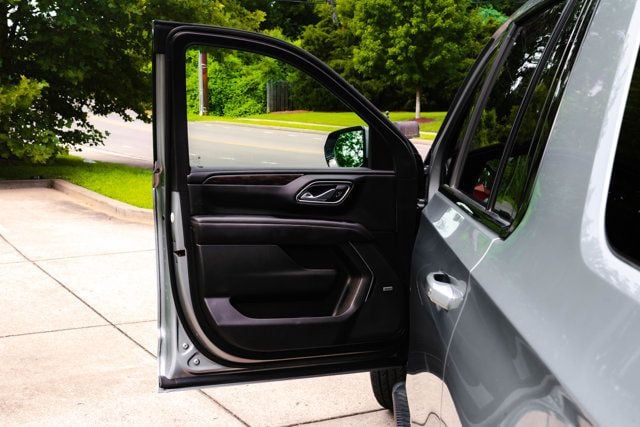 2024 Chevrolet Suburban Z71/LuxuryPkg/4WD/PanoramicSurnoof/DriversAlertPkg/NAV - 23047657 - 27