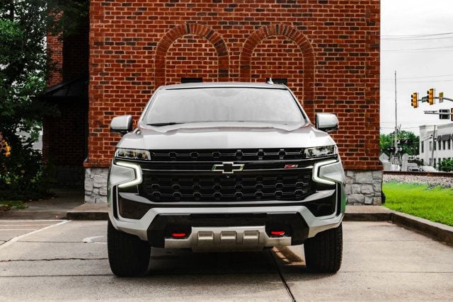 2024 Chevrolet Suburban Z71/LuxuryPkg/4WD/PanoramicSurnoof/DriversAlertPkg/NAV - 23047657 - 2