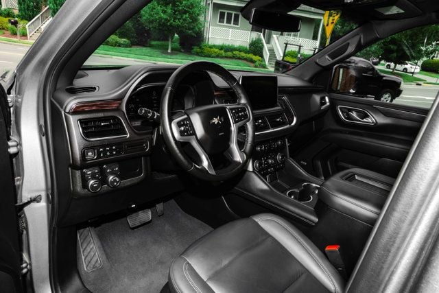 2024 Chevrolet Suburban Z71/LuxuryPkg/4WD/PanoramicSurnoof/DriversAlertPkg/NAV - 23047657 - 29