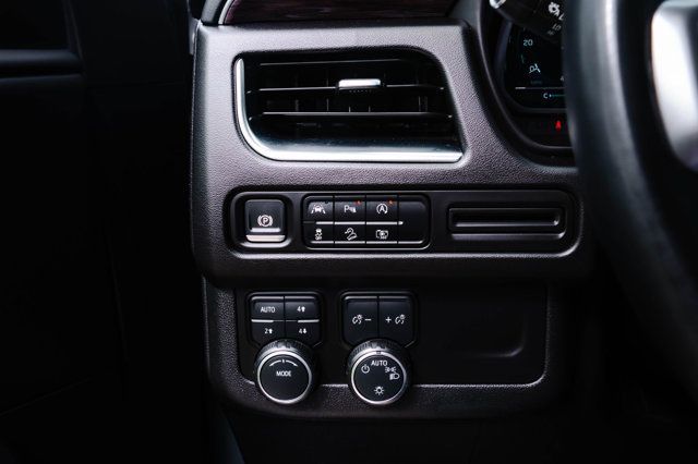 2024 Chevrolet Suburban Z71/LuxuryPkg/4WD/PanoramicSurnoof/DriversAlertPkg/NAV - 23047657 - 40