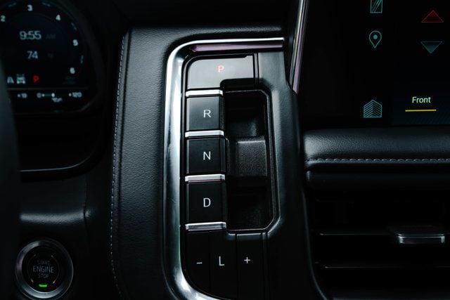 2024 Chevrolet Suburban Z71/LuxuryPkg/4WD/PanoramicSurnoof/DriversAlertPkg/NAV - 23047657 - 45