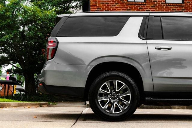 2024 Chevrolet Suburban Z71/LuxuryPkg/4WD/PanoramicSurnoof/DriversAlertPkg/NAV - 23047657 - 5