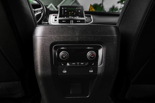 2024 Chevrolet Suburban Z71/LuxuryPkg/4WD/PanoramicSurnoof/DriversAlertPkg/NAV - 23047657 - 61