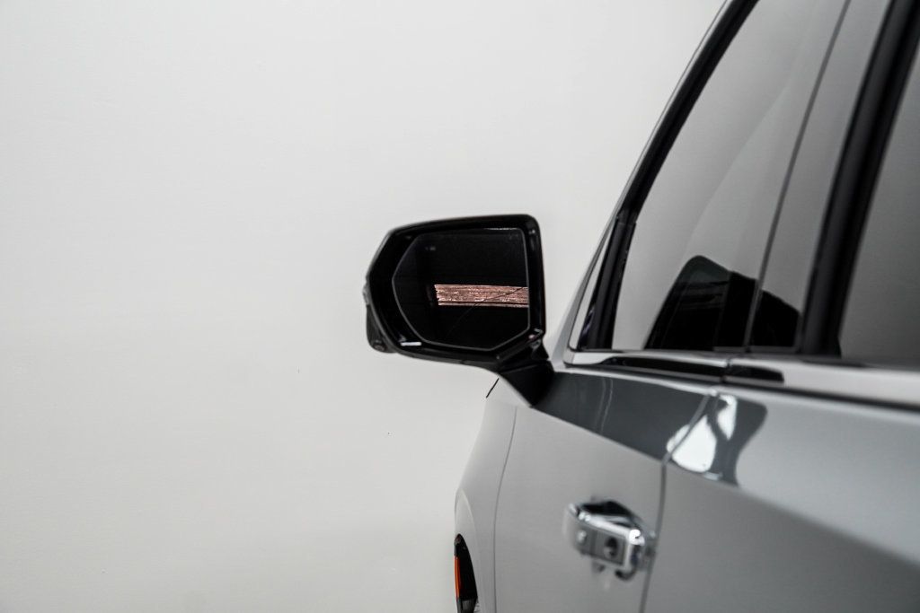 Chevrolet Tahoe photo 15
