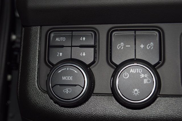 2024 Chevrolet Tahoe 4WD 4dr High Country - 22881504 - 35