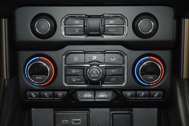 2024 Chevrolet Tahoe 4WD 4dr High Country - 22951597 - 31