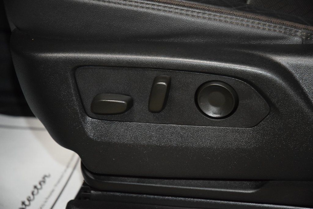 2024 Chevrolet Tahoe 4WD 4dr High Country - 22972735 - 38