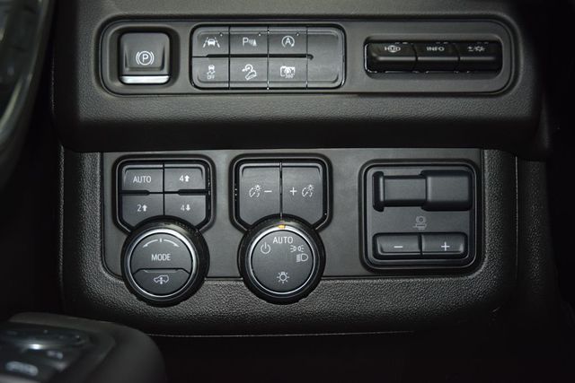 2024 Chevrolet Tahoe 4WD 4dr High Country - 22990436 - 33