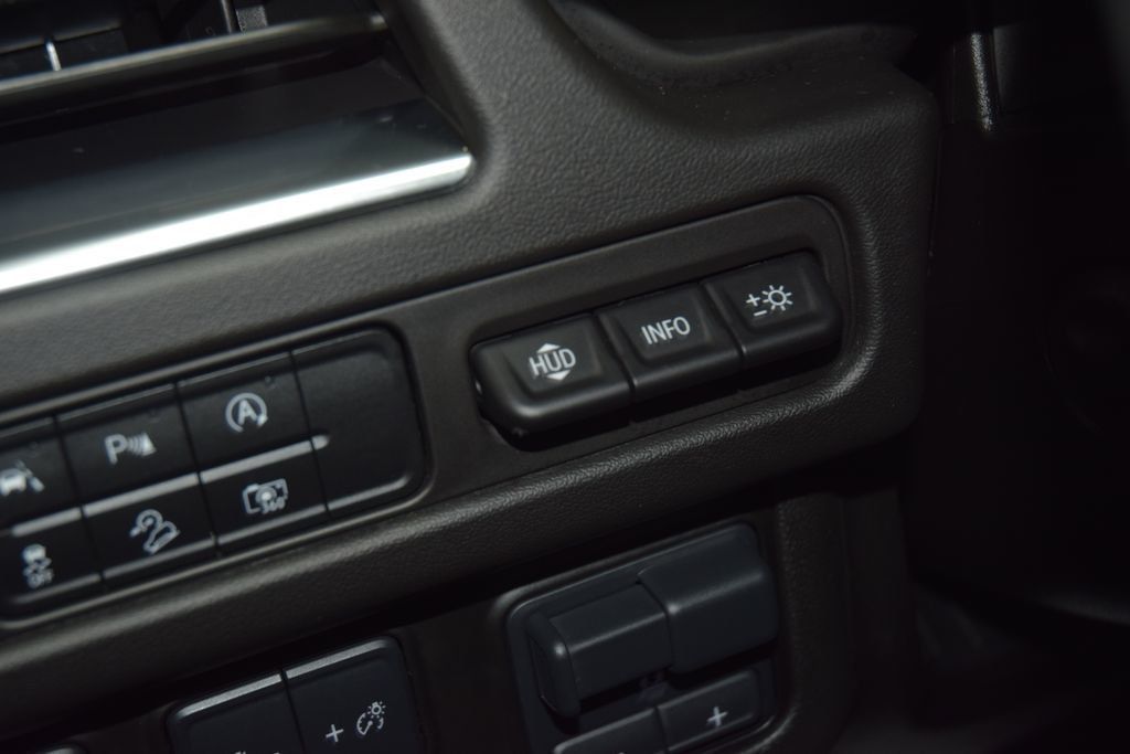 2024 Chevrolet Tahoe 4WD 4dr High Country - 22990436 - 34